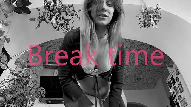 Sasha_moormeoow live XXX chat