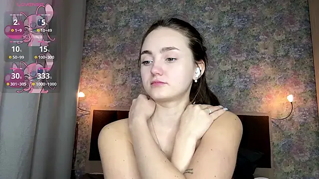 LoraDavi's Live XXX Chat