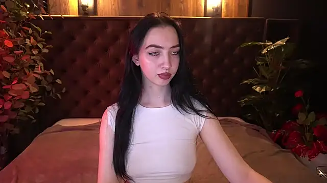 WildKittenX_'s Live XXX Chat