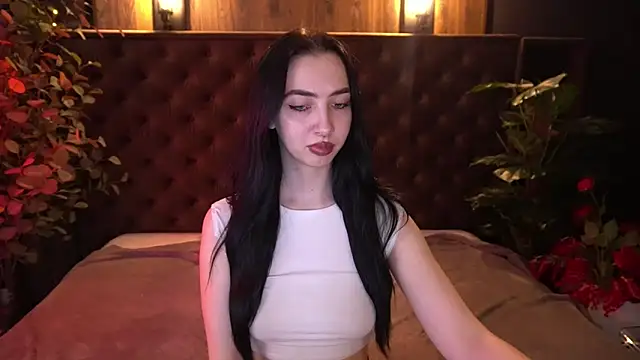 WildKittenX_'s Live XXX Chat