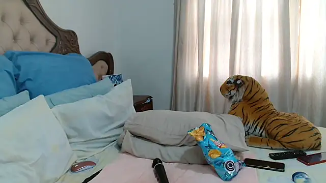 Hotcougar Live XXX Chat