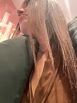 KiraSunshine webcam show