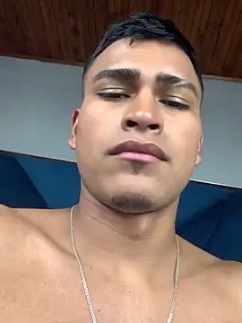 Emiliano_Reyes Pertunjukan Webcam