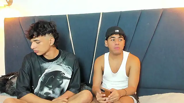 Enzo_love18: вебкам-шоу