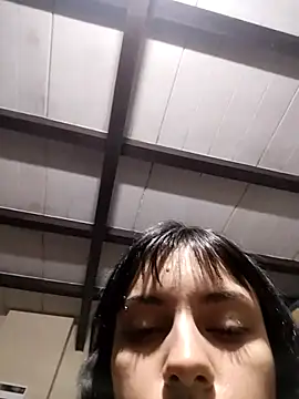 _sofia420 Show in webcam