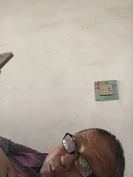 yaocaobi8 在線直播表演