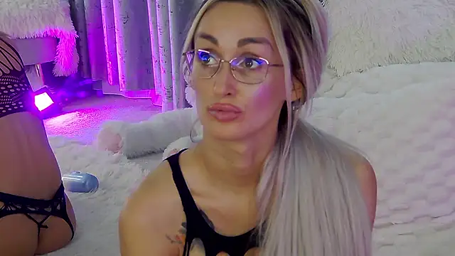 IsabelleEthan Live XXX-Chat