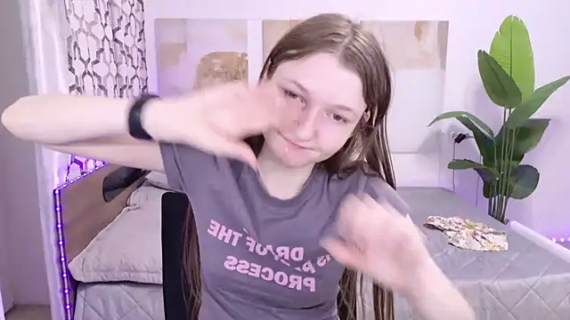 NikaRainn Live XXX chat