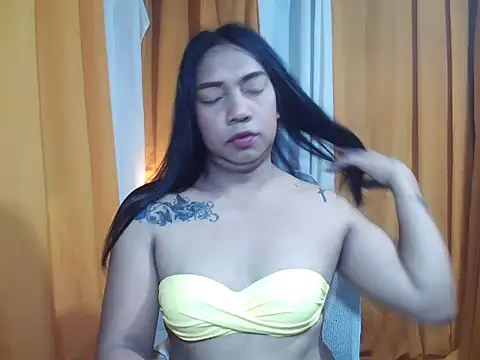 Вебкам-шоу ellah_morenax