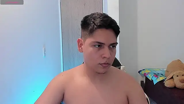 Asta_YunoXXX Show in webcam