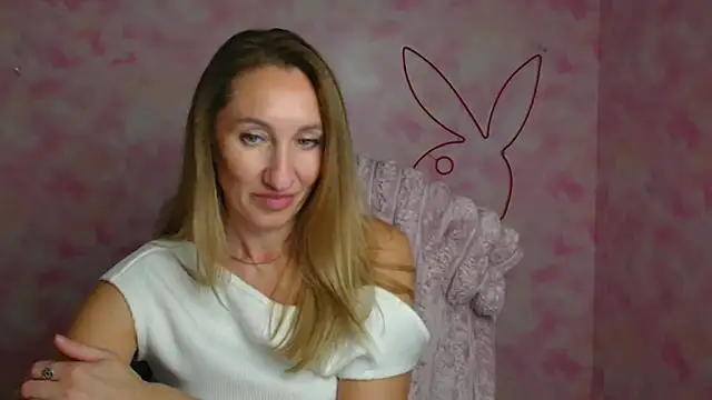 Chatroom XXX en direct de Diana_Sweeet_