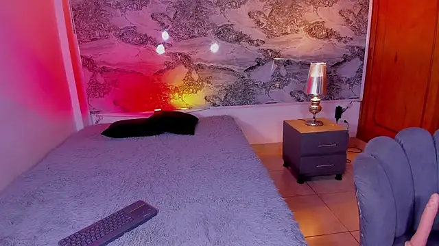 Miss_KhalifaDoll 在線直播表演