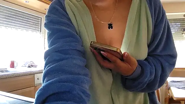 Вебкам-шоу SilvyDiamond