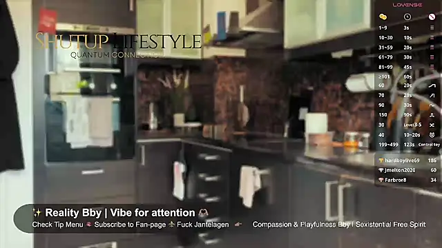 SwingWingWomanSweden Webcam Show