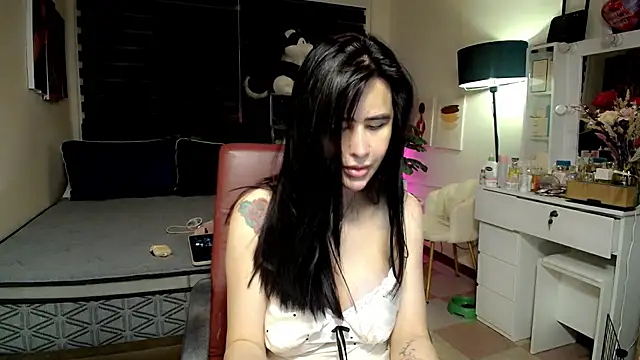 Webkamerová show XhotcockcumXts