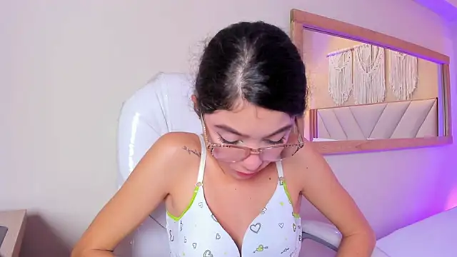 DulceAnngel Chat XXX in diretta