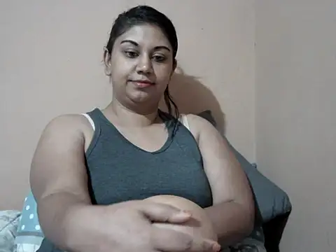 bellachow10's Live XXX Chat