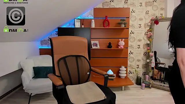 EmillyTaylor 现场XXX聊天