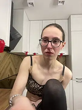 MartiniiSelennaのライブXXXチャット