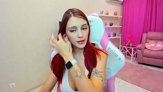 XXX chat uživo modela RedLipse