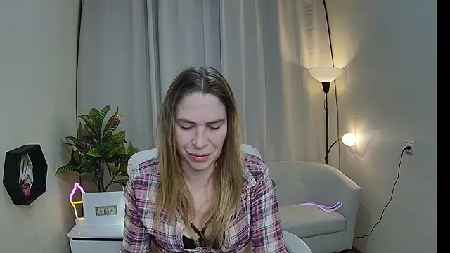 TessaDaybreak – Kamerová šou