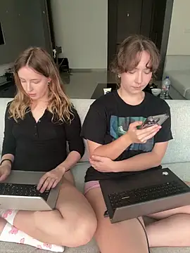 Вебкам-шоу Nura_n_Sarah