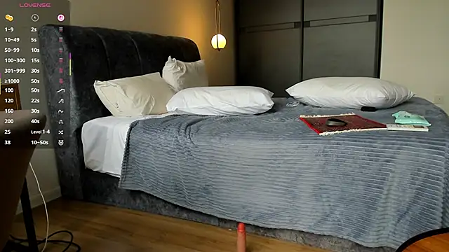 XXX chat uživo modela wow_lina