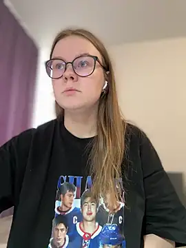 XXX chat uživo modela _CherryBloom_