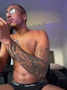 black_west 即時 XXX 聊天