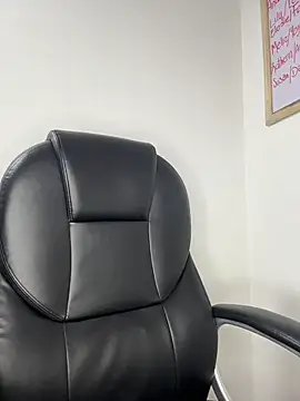 Chat +18 de baby_akuma ao vivo