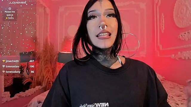 XXX chat uživo modela Kat_VonDe