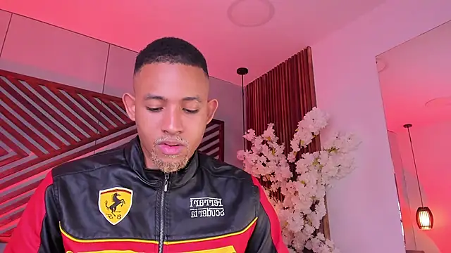 دردشة B_Wild الجنسية المباشرة