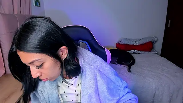 Bellacatx: онлайн-секс-чат