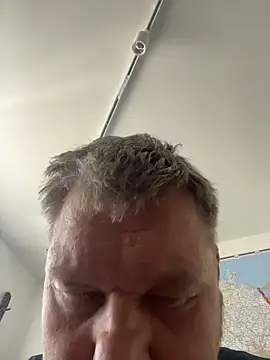 Chat XXX ao vivo de fetter_Daddy_Berlin