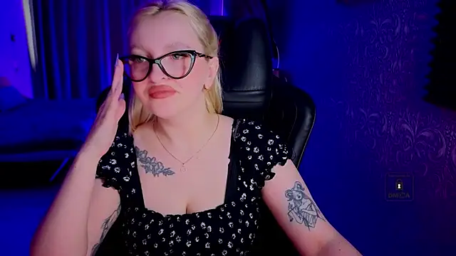 Eva_Vibe_: онлайн-секс-чат