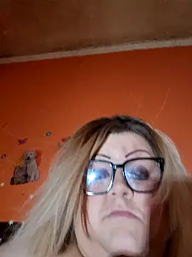 ducicsajsziii's Webcam Show