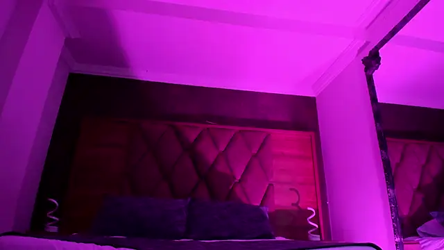 Živý XXX chat AnaiaClarck