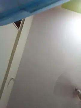 mumbai_tamil-boy: διαδικτυακό σόου στην κάμερα