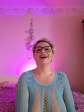 LunaBlaise: онлайн-секс-чат