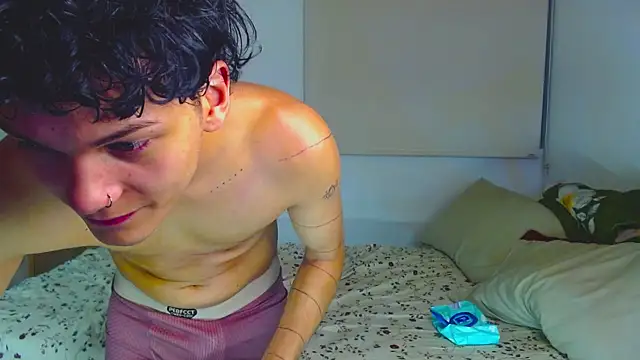 TayandSune webkamerás műsora