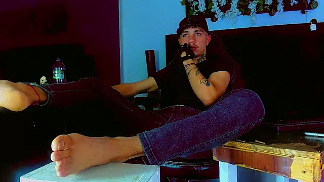 HannibalLester live XXX chat