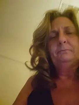 SultrySummer68 Show in webcam