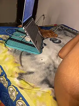 Iam_FernandaHn Webbikameraesitys