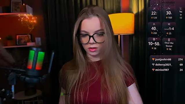 Онлайн чат XXX maddy_moah