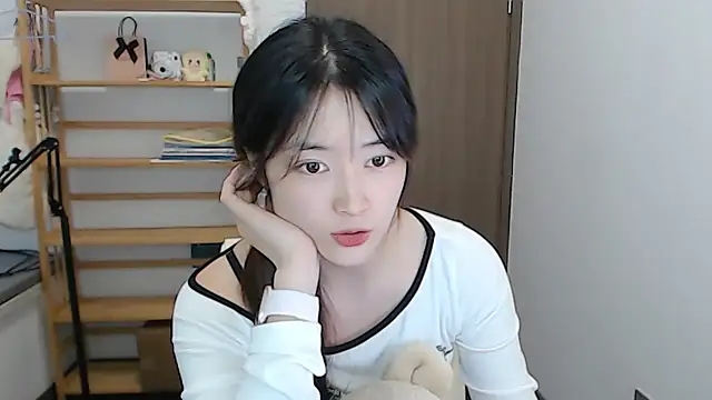 XXX chat uživo modela Mimi-cnbaby