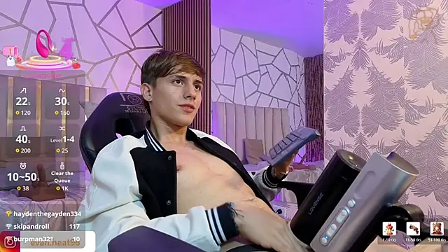 EVAN_TAY: διαδικτυακό σόου στην κάμερα