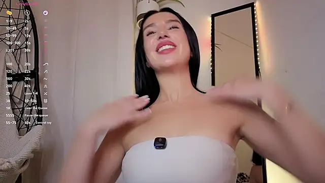 دردشة ShyColette الجنسية المباشرة