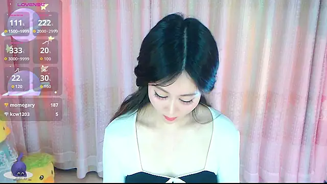 Chatroom XXX en direct de Aimee-520