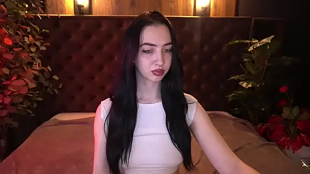 دردشة WildKittenX_ الجنسية المباشرة