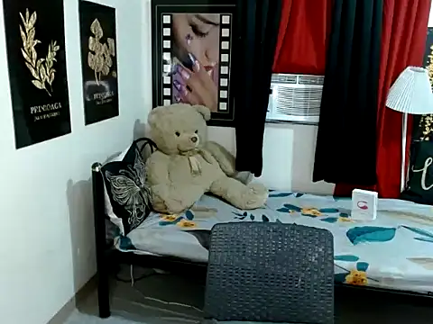 دردشة UrhotGoddess الجنسية المباشرة